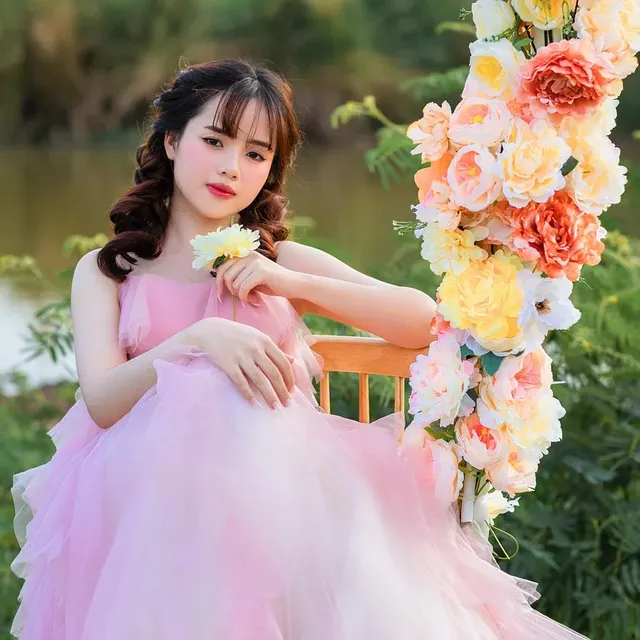Off--the-shoulder Long Sleeves Appliques Tulle Pink Quinceanera Dressses