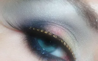 Máscara the falsies volum express Maybelline a prova dágua
