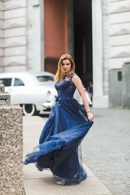 Vestido Rotativa com Laço Floral Marinho - Bicho Bagunça