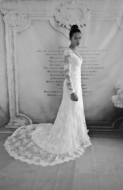 Fashionable A-Line Bateau Lace Belt Dramatic Wedding Dress