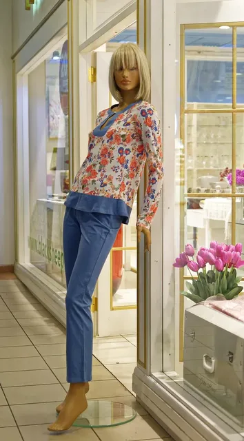 Blusa basica gola careca